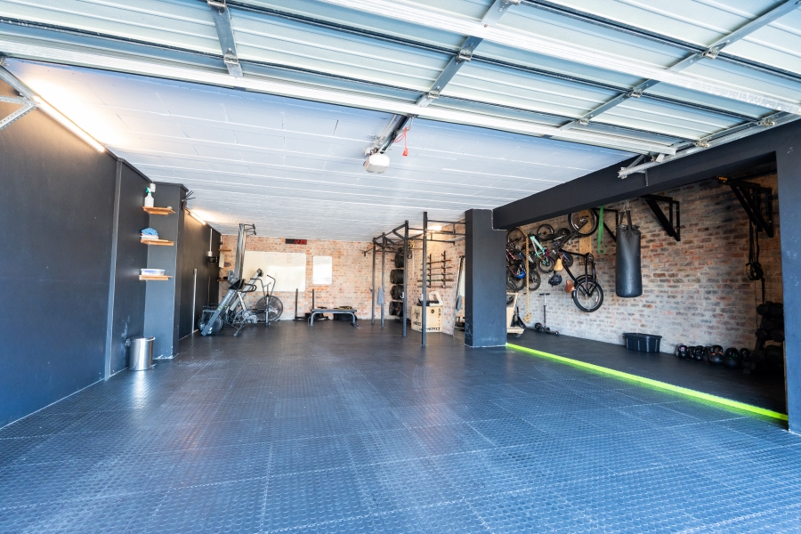 5 Bedroom Property for Sale in Van Riebeeckstrand Western Cape